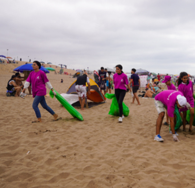 Inwi lance une campagne de nettoyage de plage avec des ateliers sur le recyclage des déchets